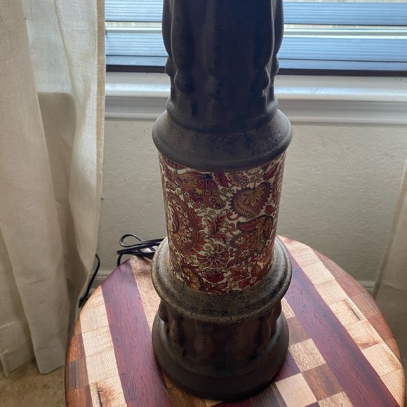 Vintage MCM Distressed Bronze Finish with Ceramic Paisley Electric 29”Table Lamp - Picture 8 of 16